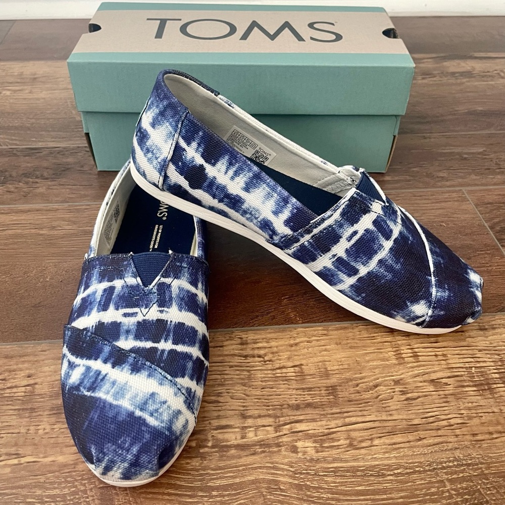 Toms Women’s Alpargata Navy Batik Canvas Slip On Shoes NIB 6.5